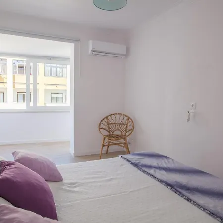 Sea Surf & The City- Apt-air Cond